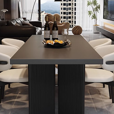 Table de salle à manger noire