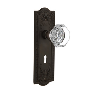 Meadows Plate with Decorative Keyhole and Waldorf Door Knob