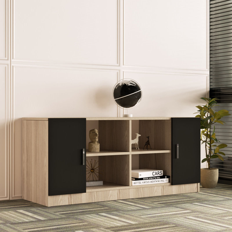 Cayl 61.8cm Kitchen Pantry, Oak/Black