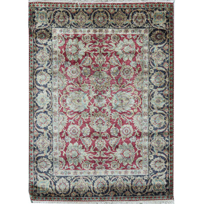Suruchi Wool Oriental Indoor Rug