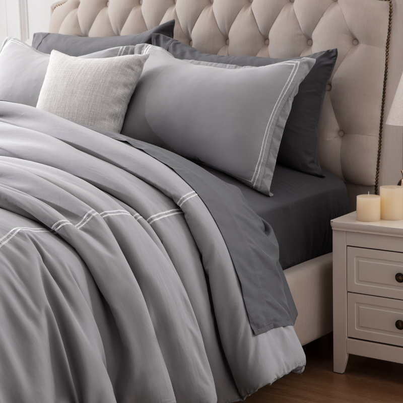 Comforter Set, Queen Comforter + 2 Queen Shams, Gray/White Striped
