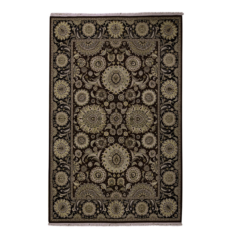 Wool Oriental Area Rug in Black/Beige
