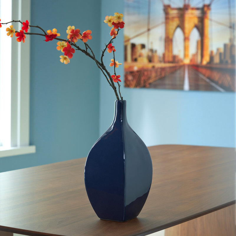 Vase Nakaylee