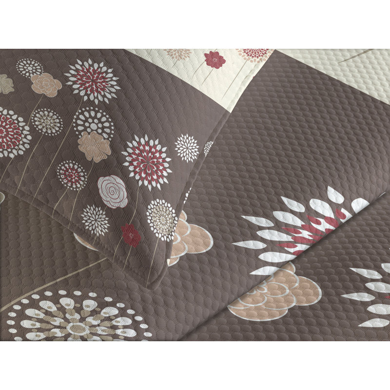 Ambensonne Floral Bedspread Spring Blossoms Beige Ruby, King Coverlet/Bedspread + 2 Pillow Shams