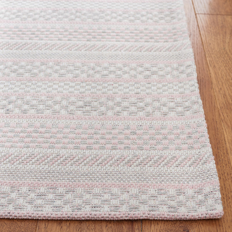 Handmade Pink and Ivory Wool Braided 5' x 7' Rug