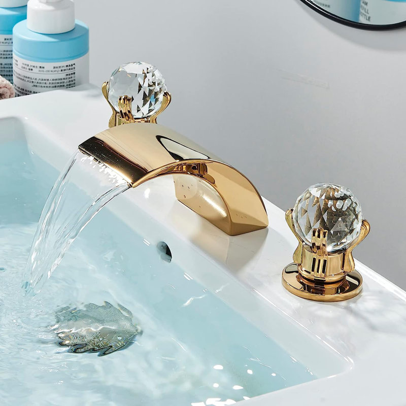 Robinet de lavabo pour salle de bain espacé à 2 lumières en or