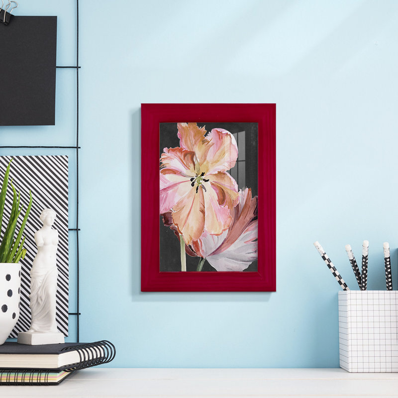 Pastel Parrot Tulips II encadré sur papier, Rouge, H 9 po x l 7 po x P 1 po