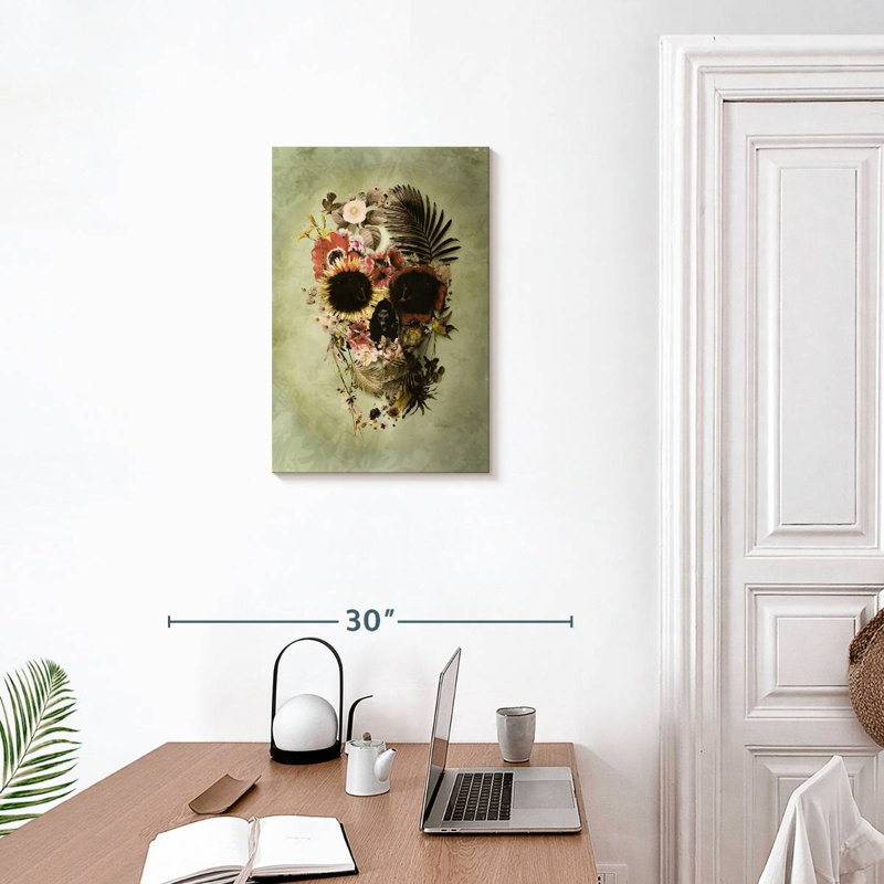 Hitzel Garden Skull Light, 24" H x 16" W