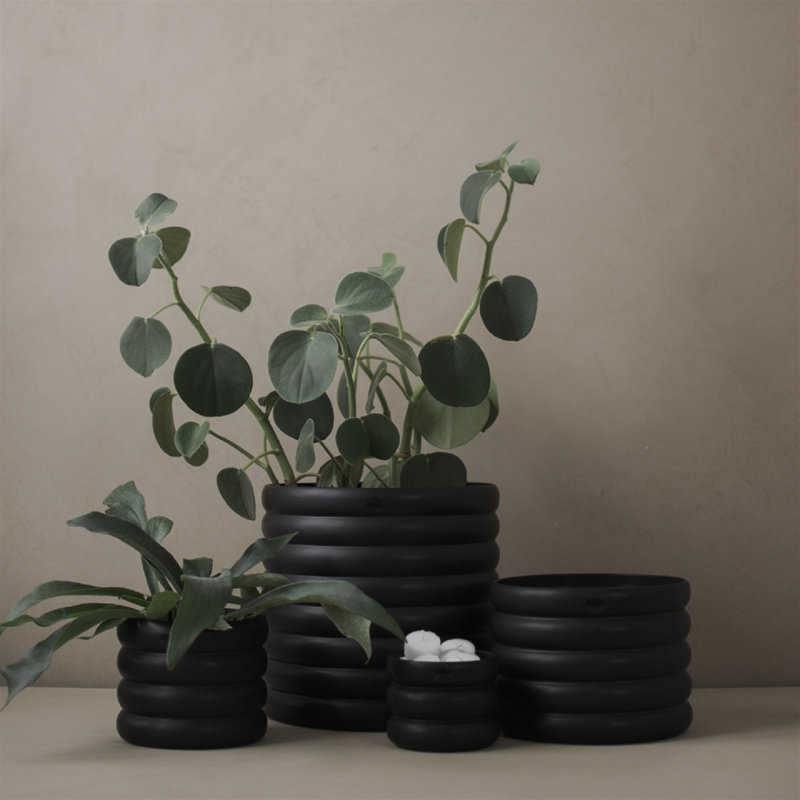 Mud Pot, 6.5" H x 7.87" W x 7.87" D