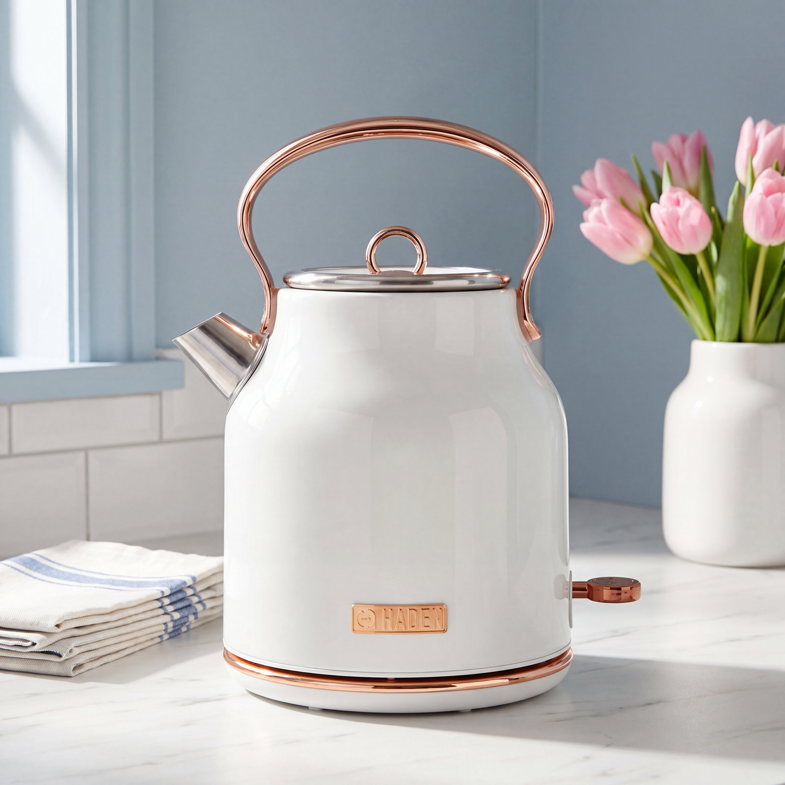 HADEN Heritage 1.7L Stainless Steel Kettle, Ivory/Copper