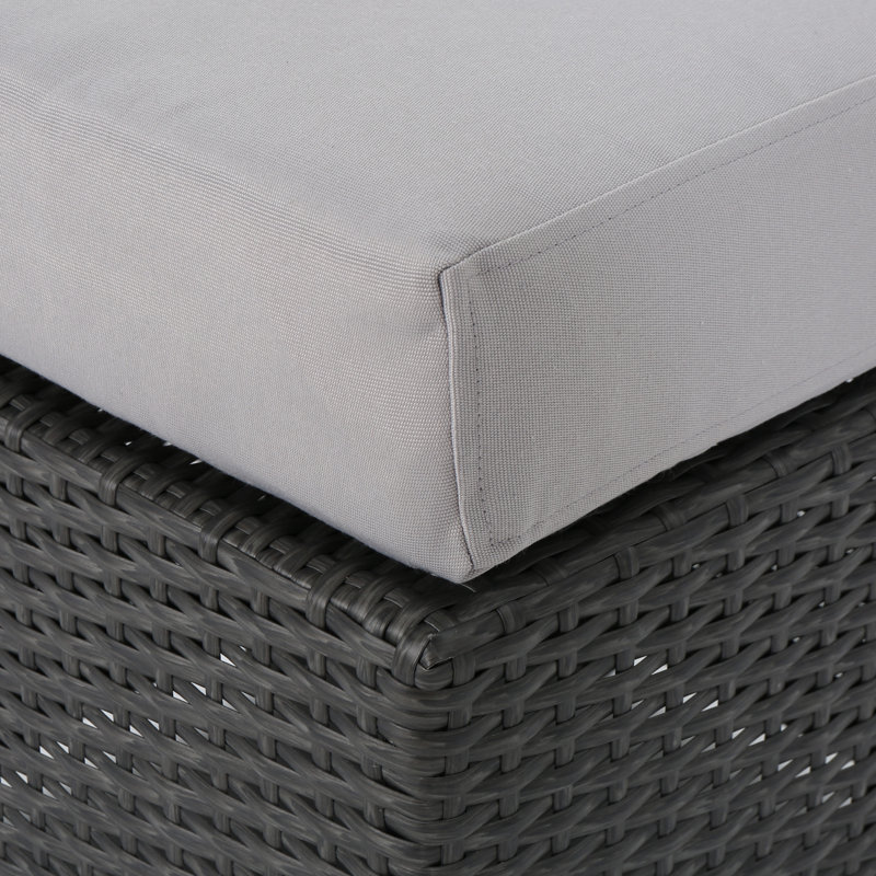 Repose-pieds avec coussin Jossif, Structure grise / coussins argent