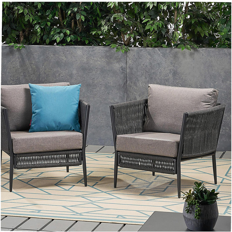 Accessoire de salon élégant, fauteuil délicat