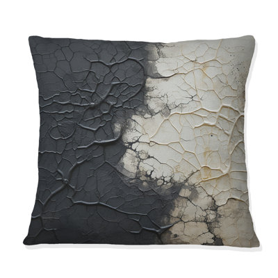 Coussin décoratif blanc et noir à motif abstrait à formes abstraites