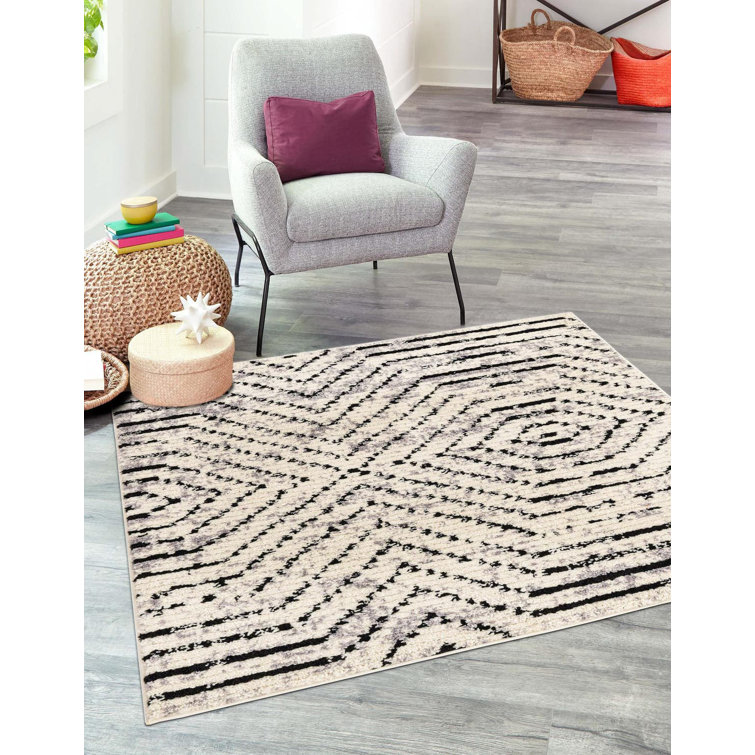 Tharon Geometric Indoor Rug