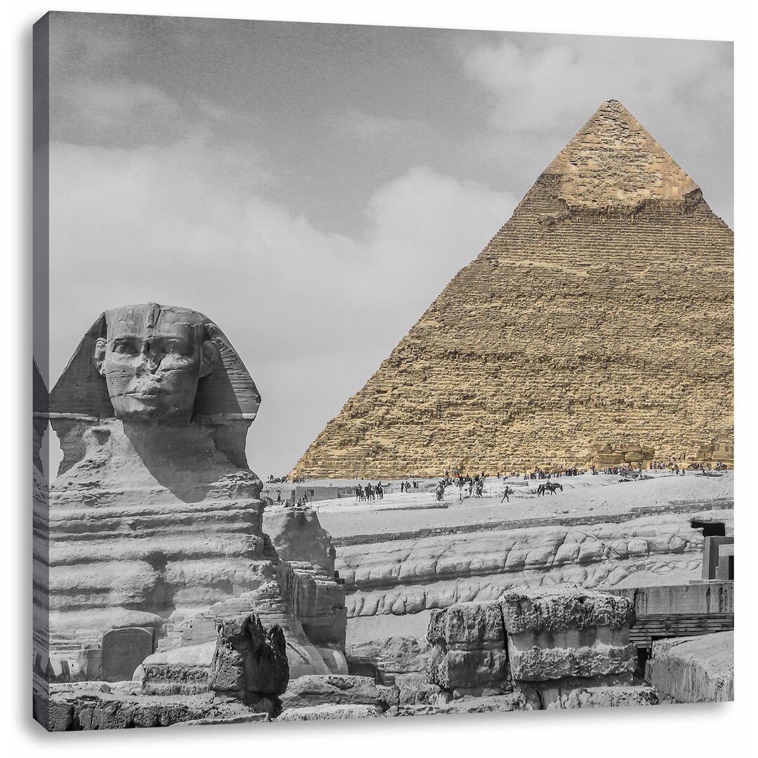 Leinwandbild Sphinx vor großer Pyramide