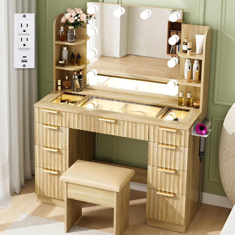 Meuble-lavabo 43 po avec 9 tiroirs, 6 tablettes de rangement et prise murale