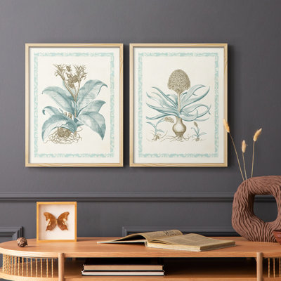 Willow Blue Besler III - reproduction encadrée de qualité supérieure - prête à être accrochée - aucun clou requis - aucun clou requis