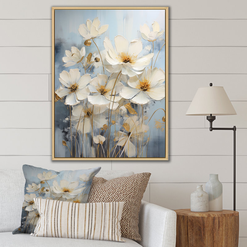Minimalisme beige et renoncules bleus sur fond bleu I sur toile, H 32 po x l 16 po x P 1 po, Cadre naturel flottant