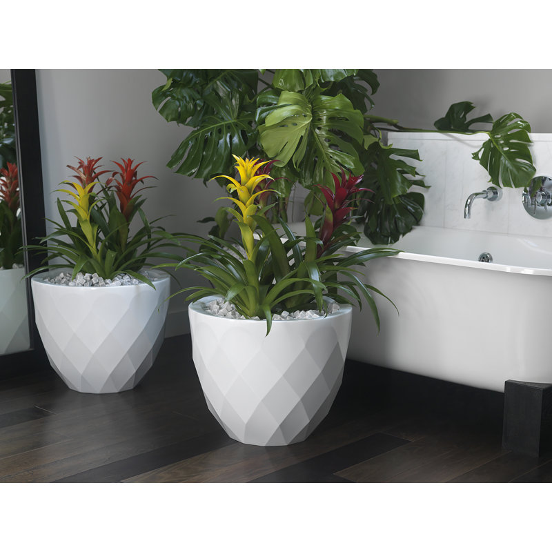 Vases Resin Pot Planter, 17.75" H x 21.75" W x 21.75" D, White