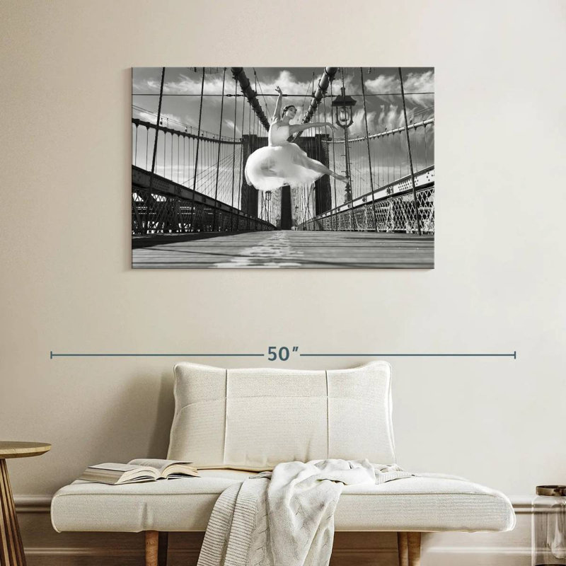 Ballerine Enn NYC, H 26 po x l 39 po