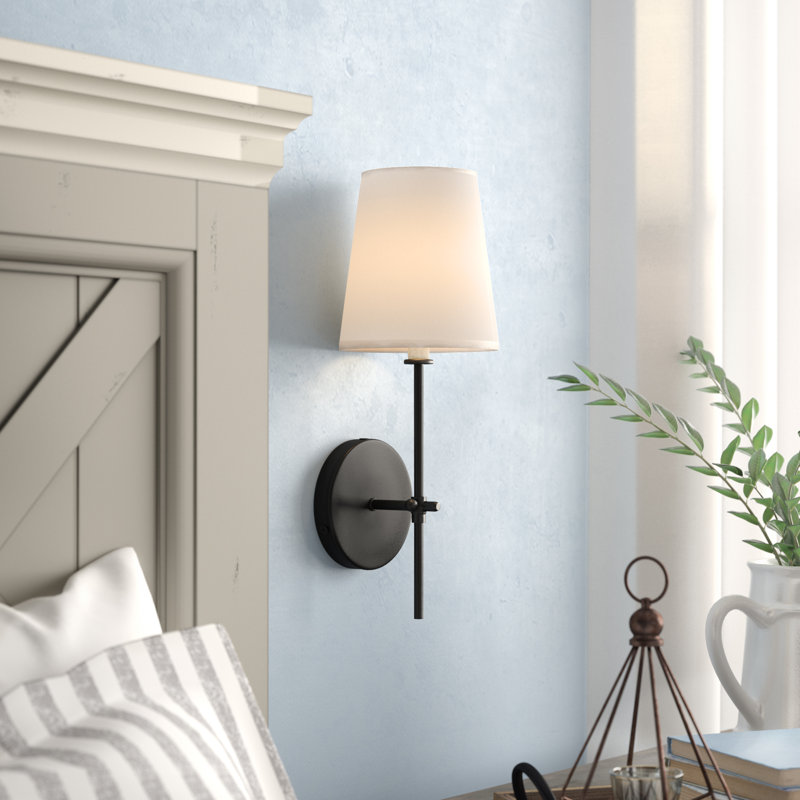 Saxon Armed Sconce, Black