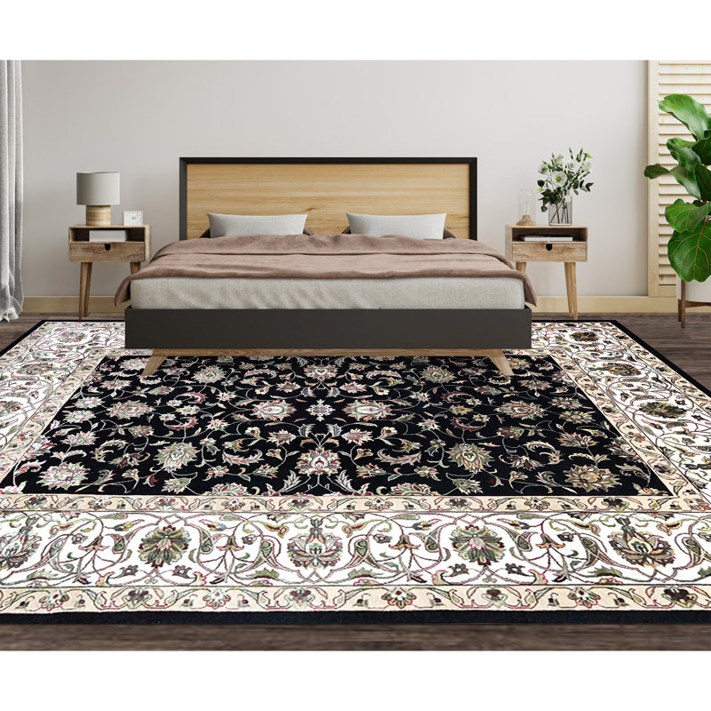 Intricately Oriental Area Rug, Rectangle 5' x 7'