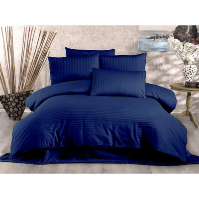Handsome Duvet Cover with Pillowcases