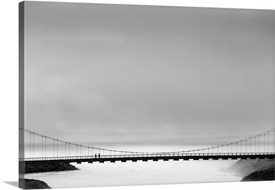 « the bridge » par markus kuhne, reproduction de photo sur toile, H 16 po x l 24 po x P 1,25 po