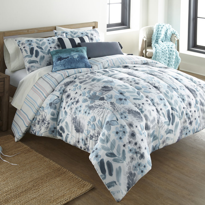 Your Lifestyle by Donna Sharp Cordoba 3PC Floral Queen Comforter Set, Queen Quilt + 2 Standard Pillowcases