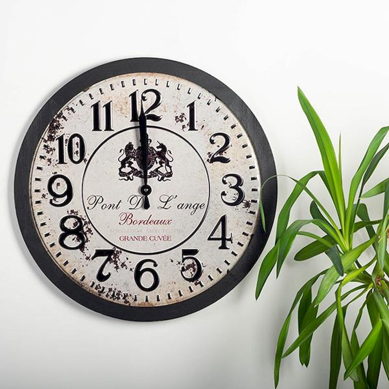 Horloge murale ronde en métal