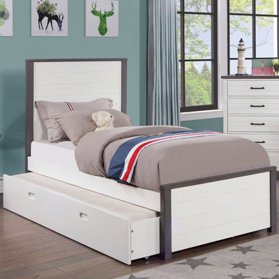 Kaid Alpaslan Platform Bed