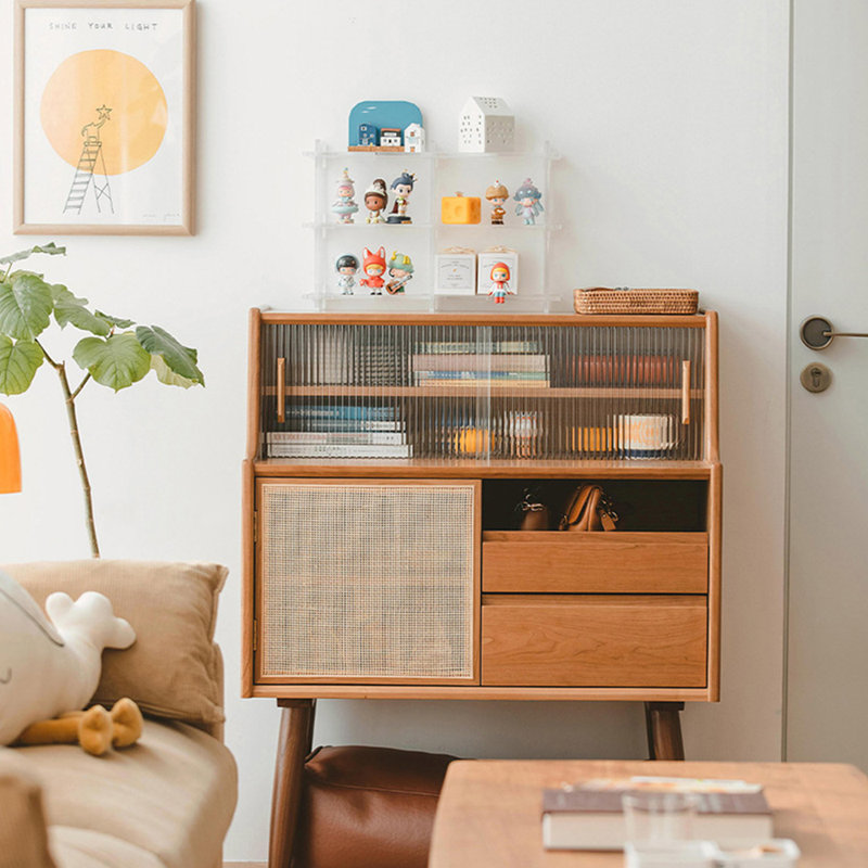 Petite vitrine moderne et haute