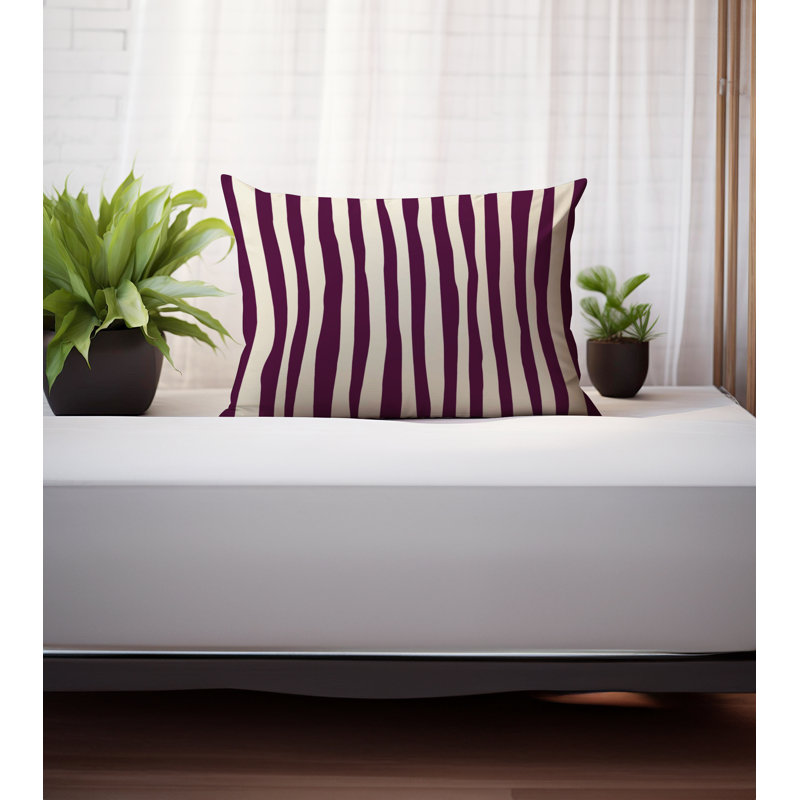 Coussin décoratif réversible Malone, H 25 po x l 18 po, Pourpre / Blanc cassé