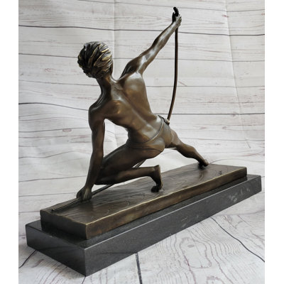 Dormalee Figurines & Sculptures