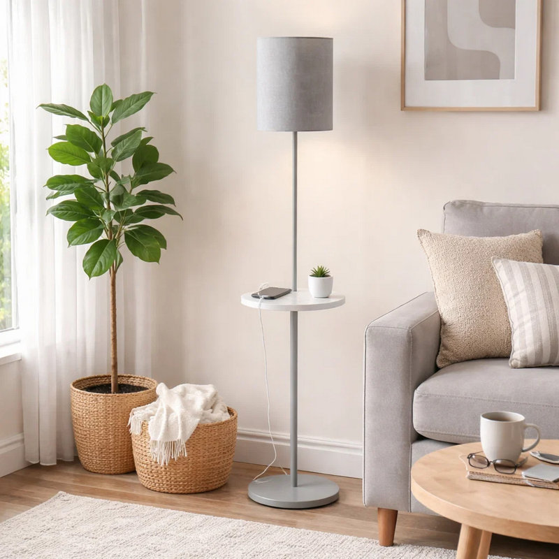 Lampe sur pied Nipo avec port USB, métal gris mince de 62 pouces, tablette blanche, Gris, Gris