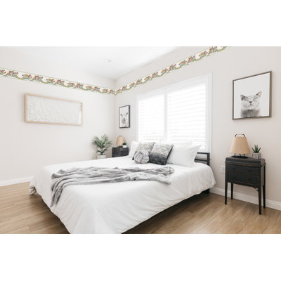 Sammy-Jo Peel & Stick Floral Border