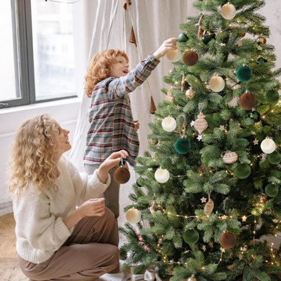 15 boules de Noël en satin 3,15 pouces boules d'arbre de Noël décoratives en plastique de Noël en satin pour les décorations de fêtes de Noël