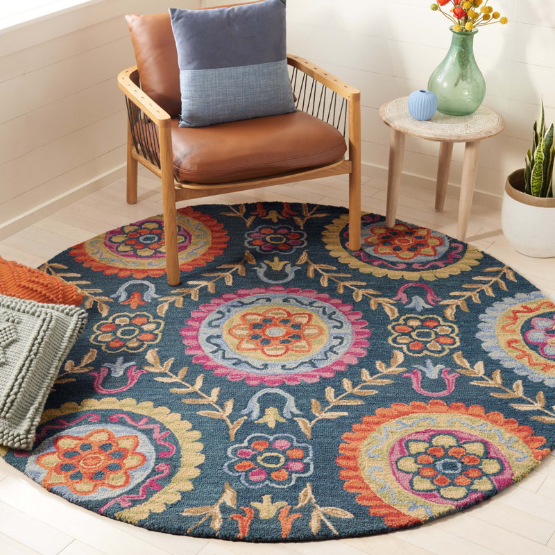 Tomo Hand Hooked Wool And Cotton Floral Rug, Round 6'
