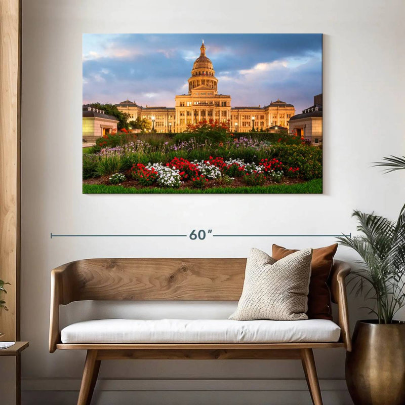 Nicci, Texas State Capitol, H 32 po x l 48 po