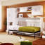 Lit escamotable avec tablettes ouvertes et tiroirs de rangement