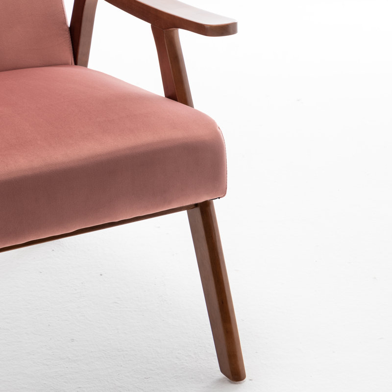 Chaise d'intérieur moderne avec coussins pour un confort maximal