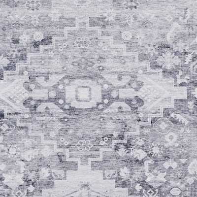 Grey/White Rug