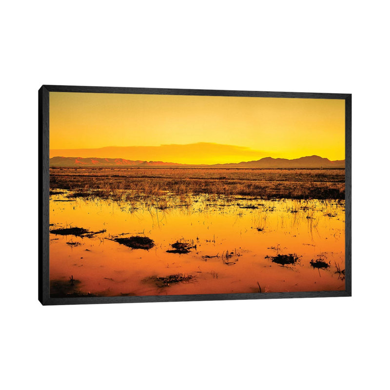 Western Sunset by Mark Paulda - Print on Canvas, 45.72cm H x 66.04cm W x 3.81cm D, Black Floater Framed