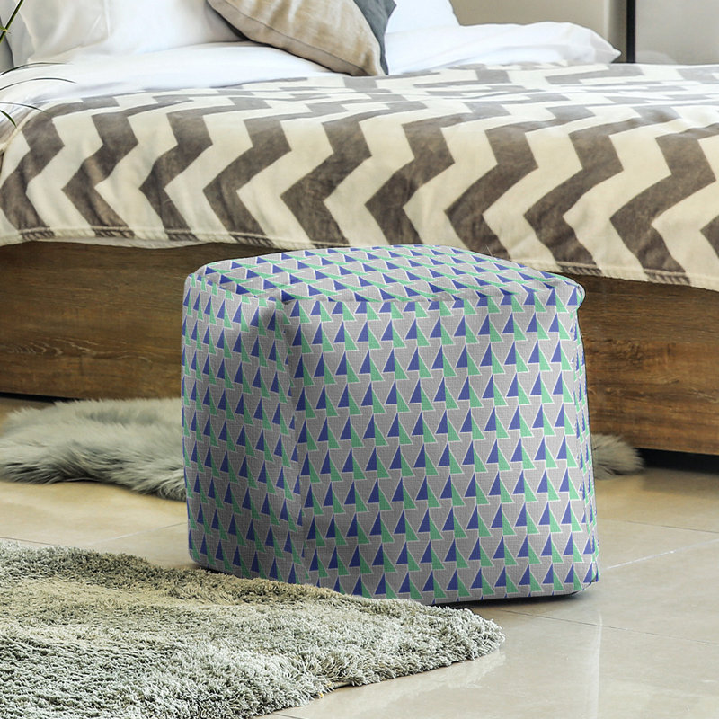 Repose-pieds cube à motif shifted arrows, Vert / bleu, H 13 po x l 13 po x P 13 po