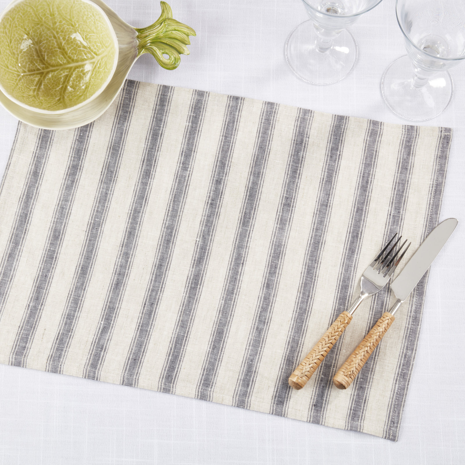 Persis Collection Persis Linen Placemat