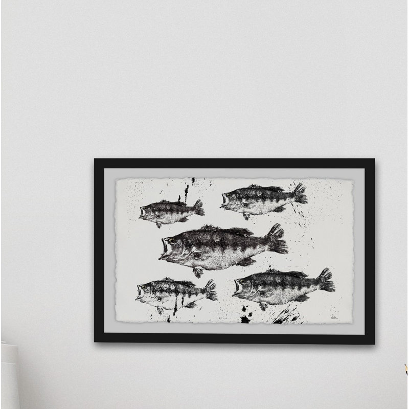 «Black and White Fish» par Julia Posokhova - impression encadrée, 20 po x 30 p