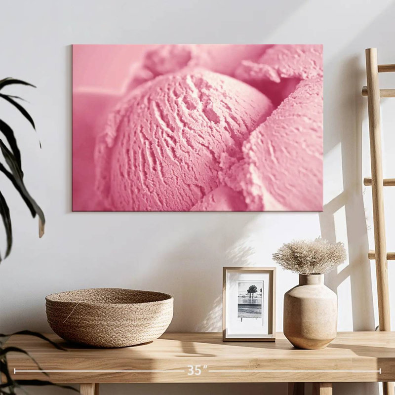 Crème glacée à la fraise Yarlin, H 16 po x l 24 po