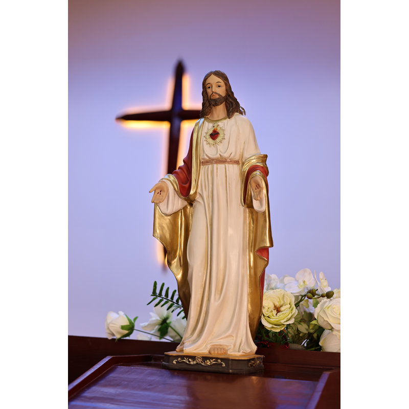 Statue sacrée de Jésus, H 12 po x l 3,5 po x P 5,4 po