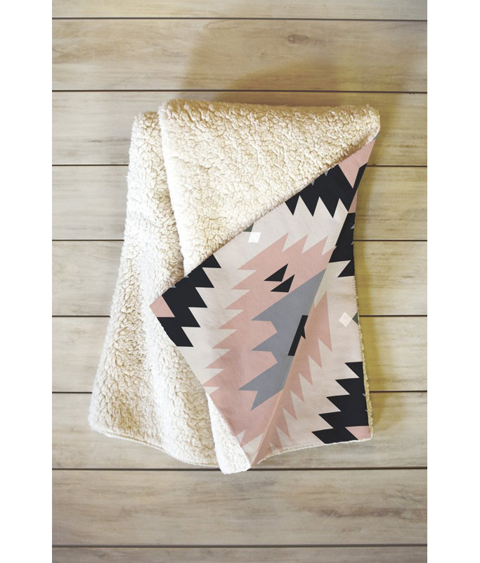 Fimbis Navna Throw Blanket, 80" L x 60" W