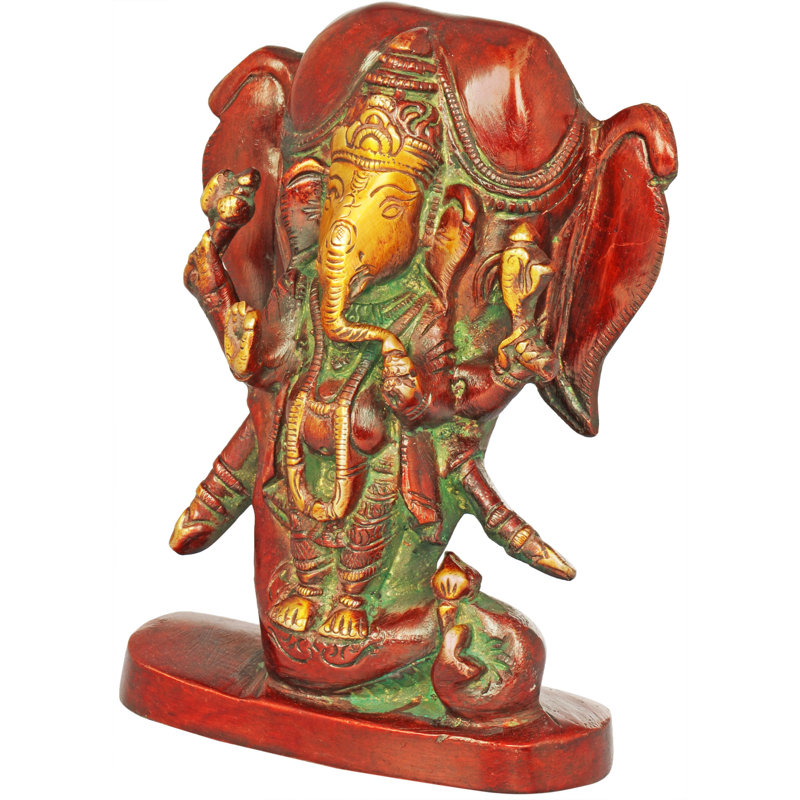 Statue de lord Ganesha debout